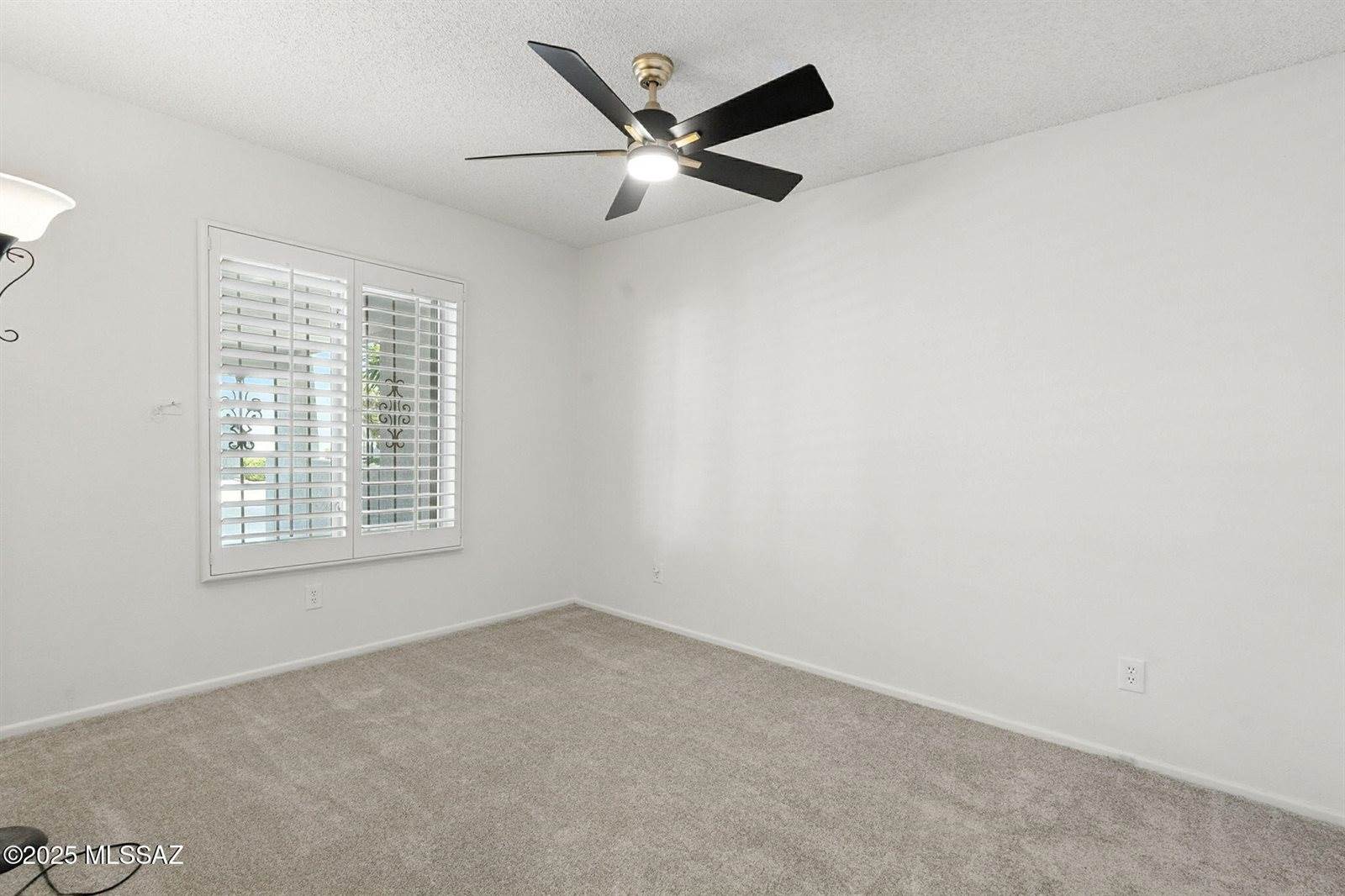 9070 East Palms Park Drive, Tucson, AZ 85715