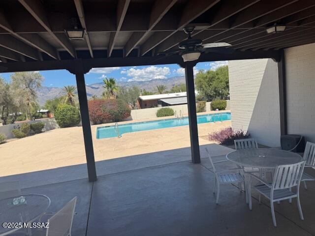 9070 East Palms Park Drive, Tucson, AZ 85715