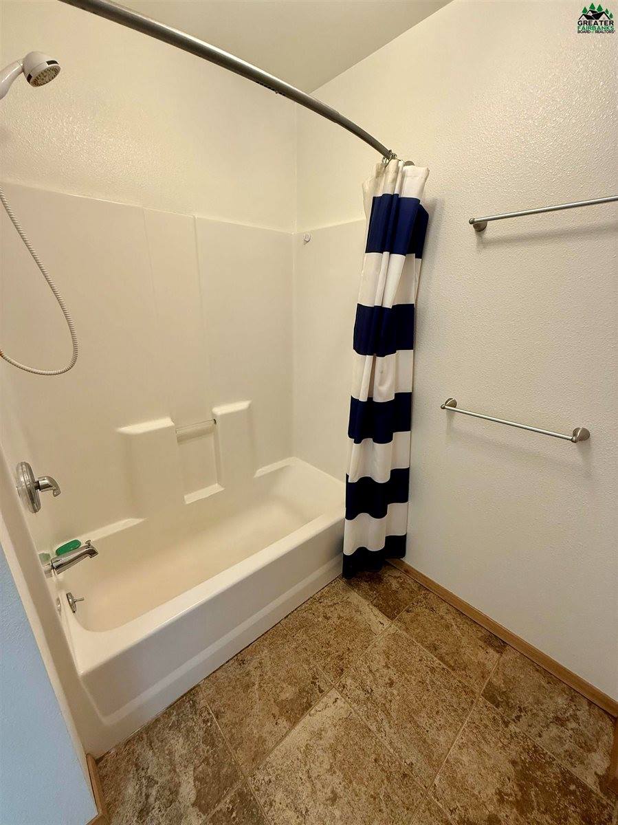 2175 Chateau Court, North Pole, AK 99705