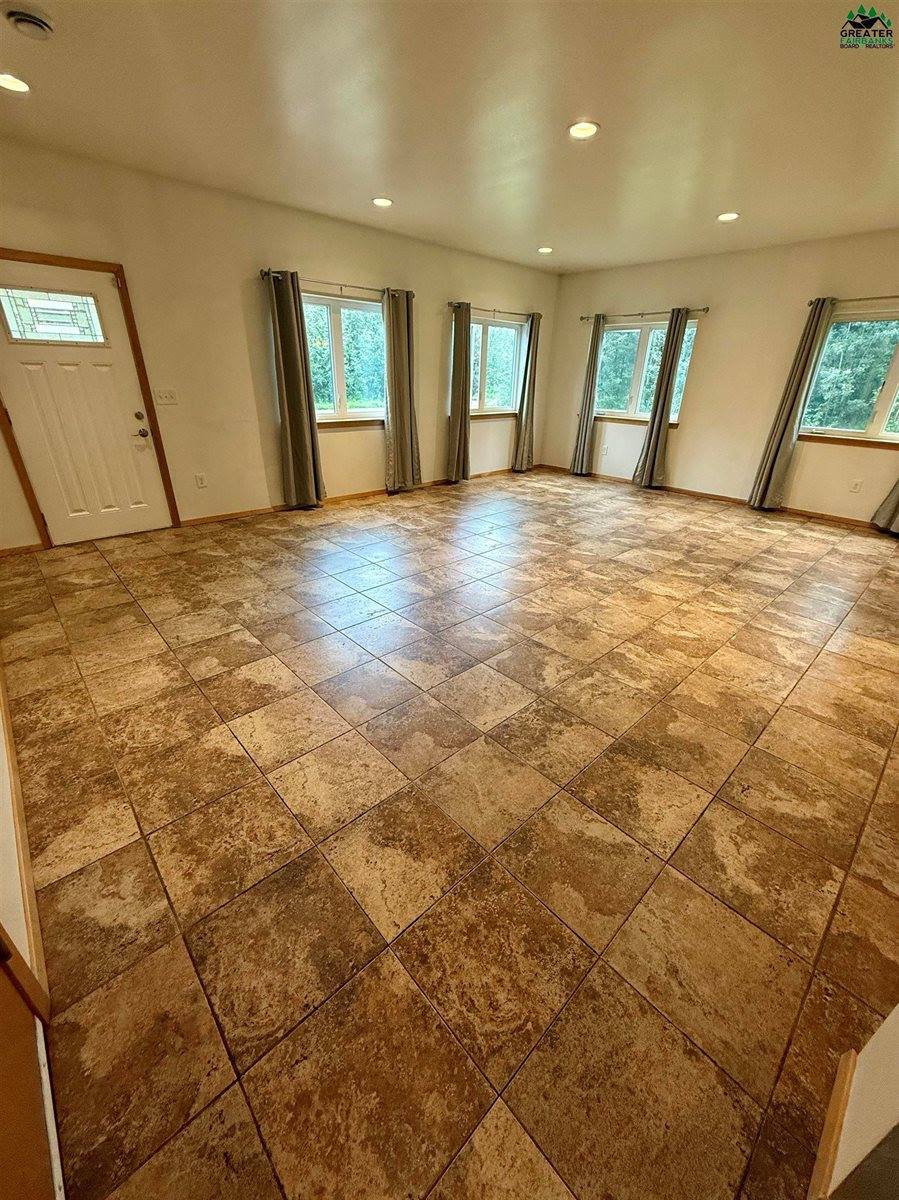 2175 Chateau Court, North Pole, AK 99705