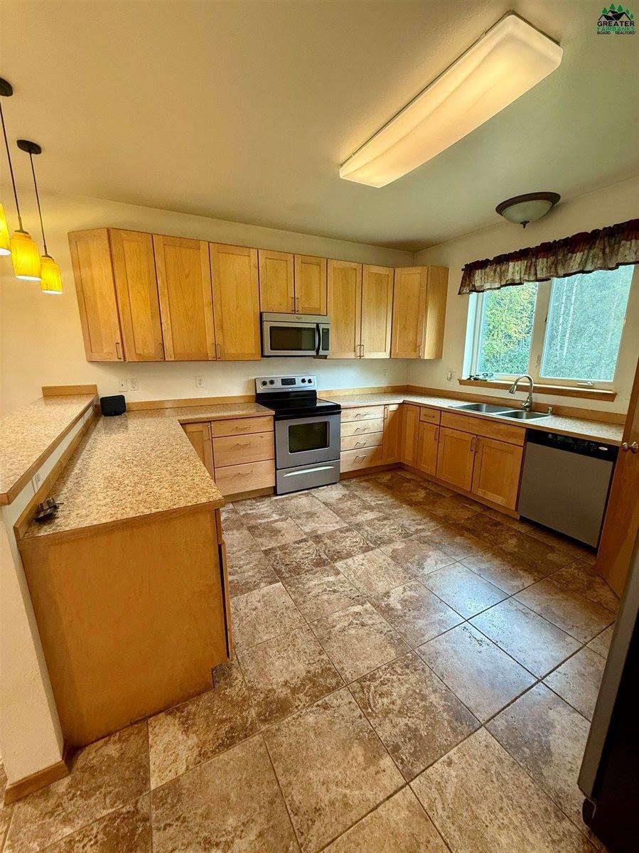 2175 Chateau Court, North Pole, AK 99705