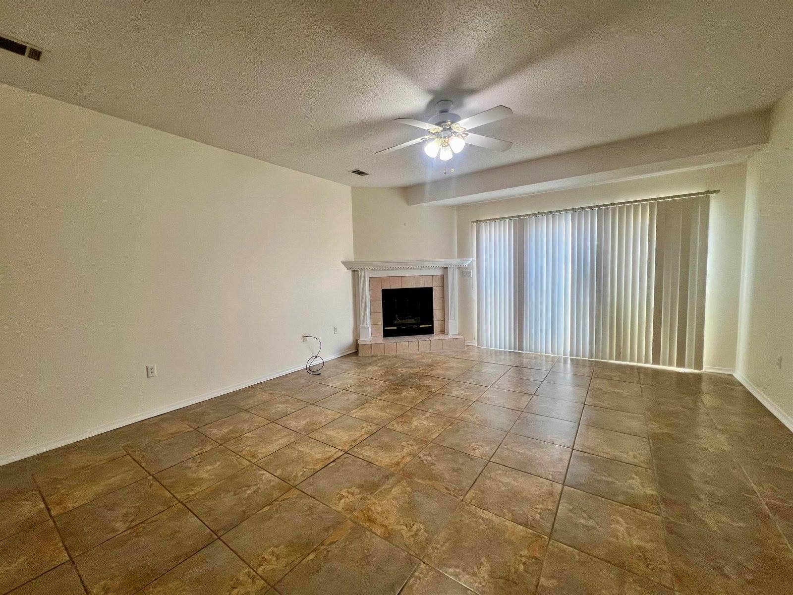 994 Asaro Court, Fort Walton Beach, FL 32547