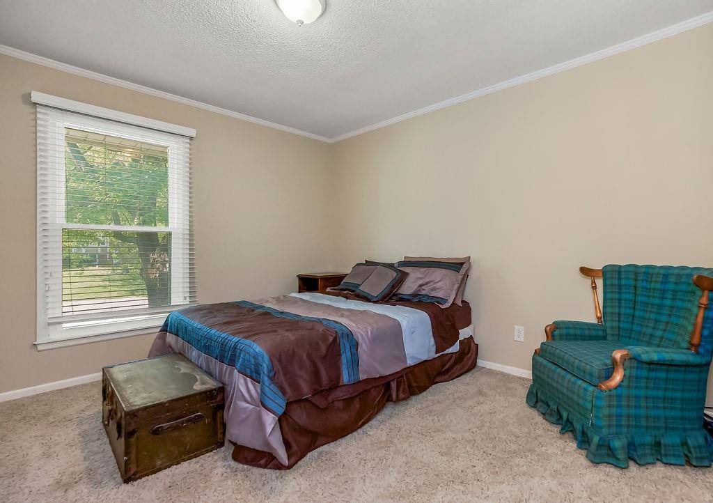 7500 East 126th Street, Grandview, MO 64030