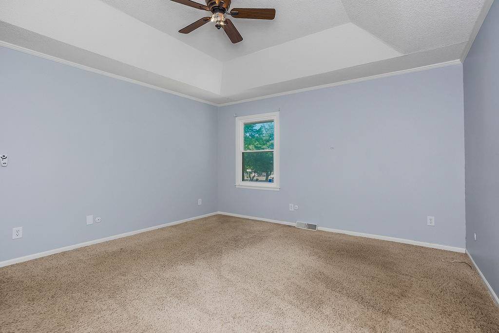 7500 East 126th Street, Grandview, MO 64030