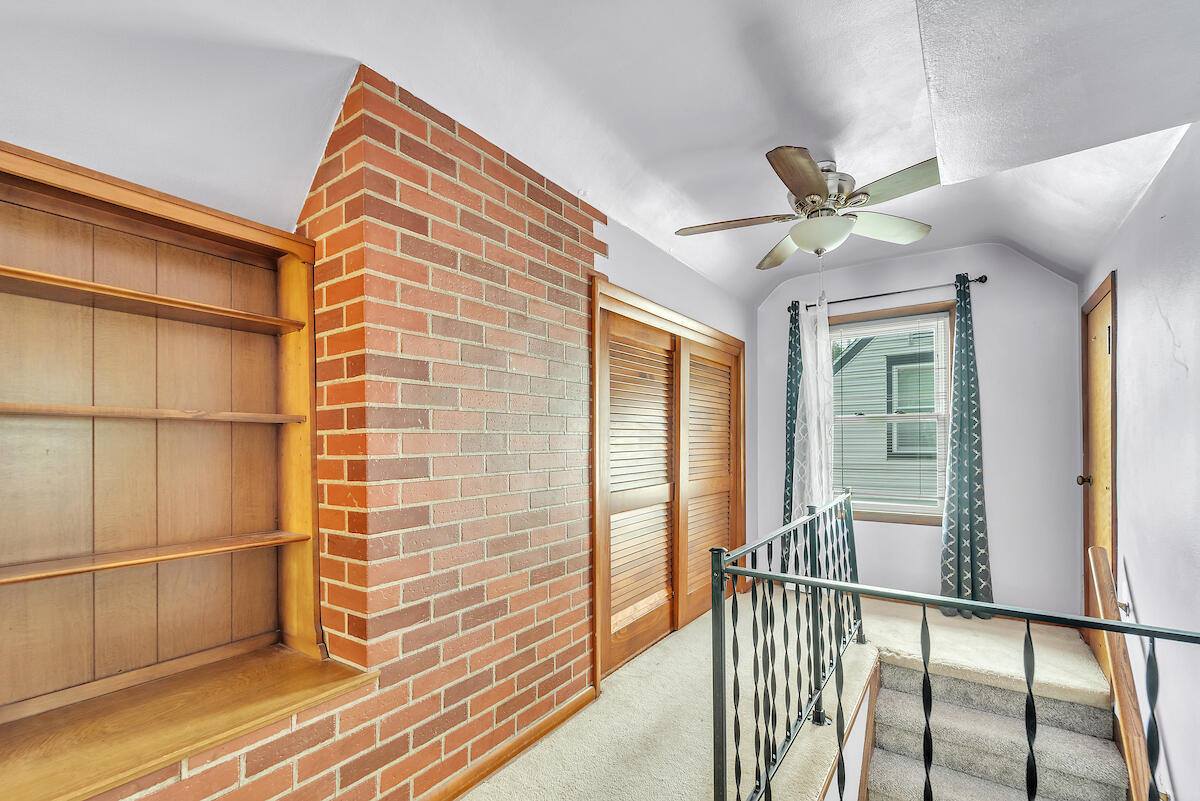 3726 South 24th St, Milwaukee, WI 53221