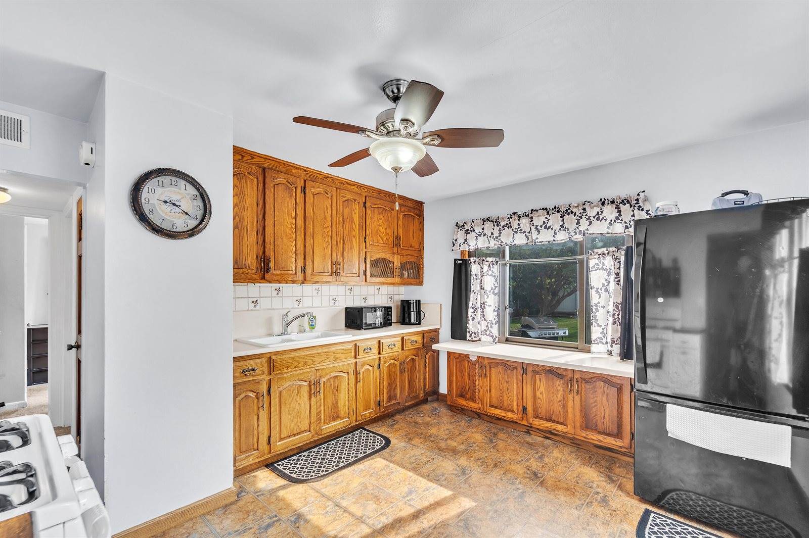 3726 South 24th St, Milwaukee, WI 53221