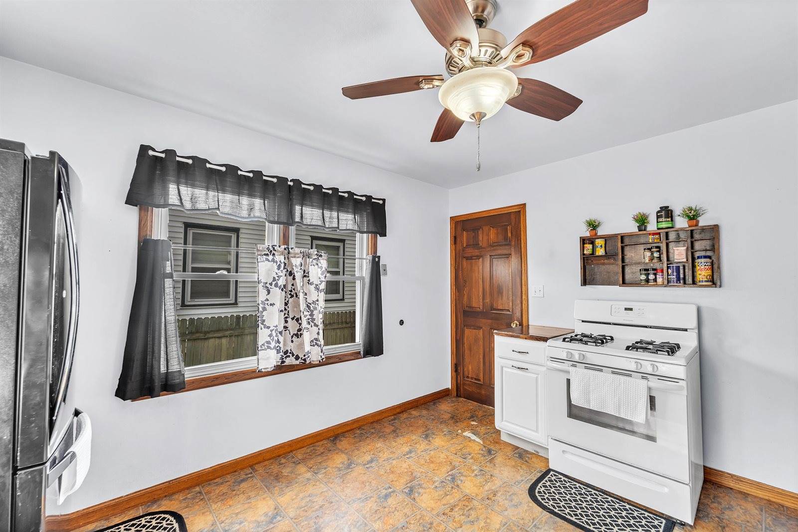 3726 South 24th St, Milwaukee, WI 53221