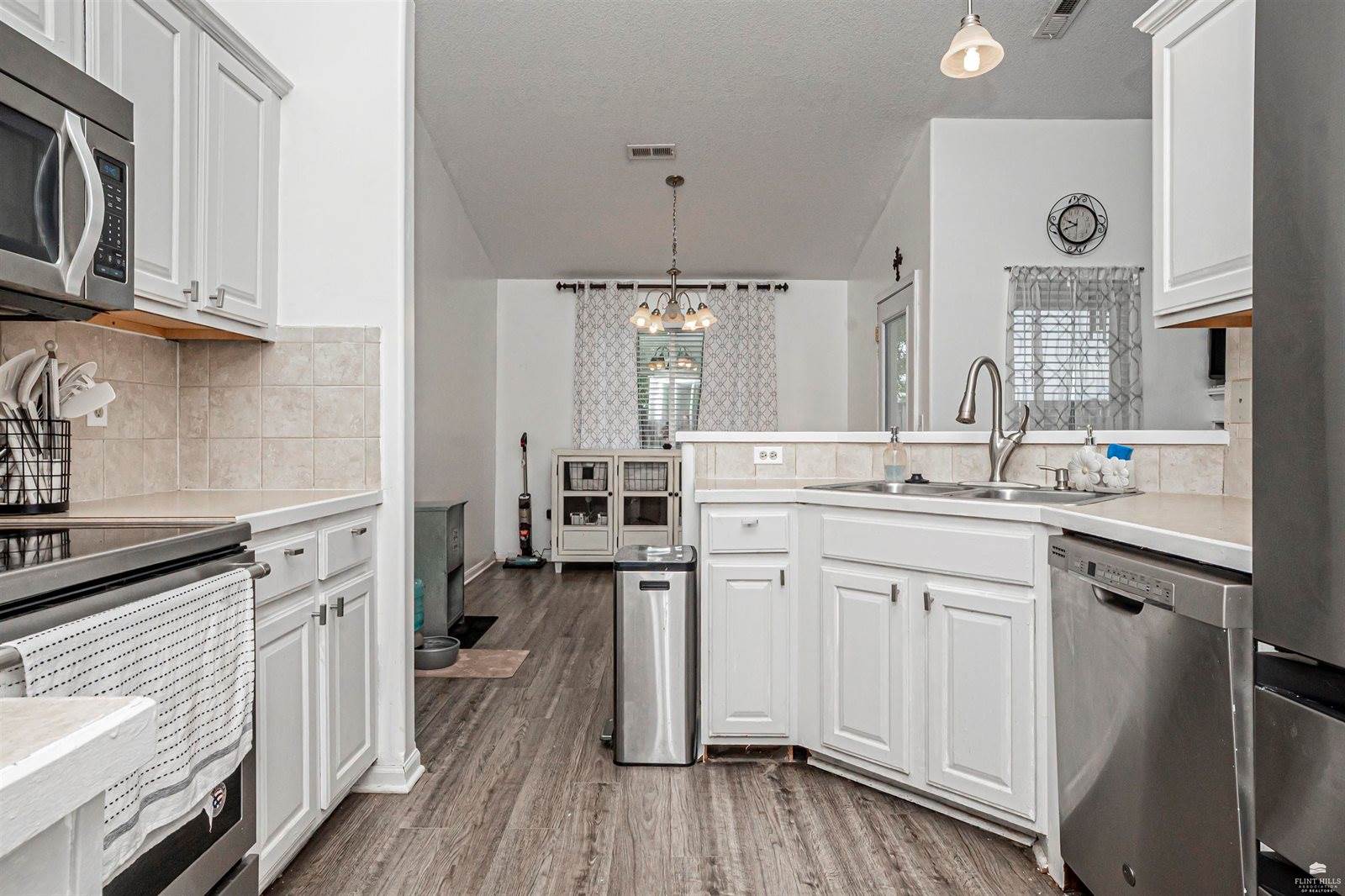 1117 Coyote Drive, Junction City, KS 66441