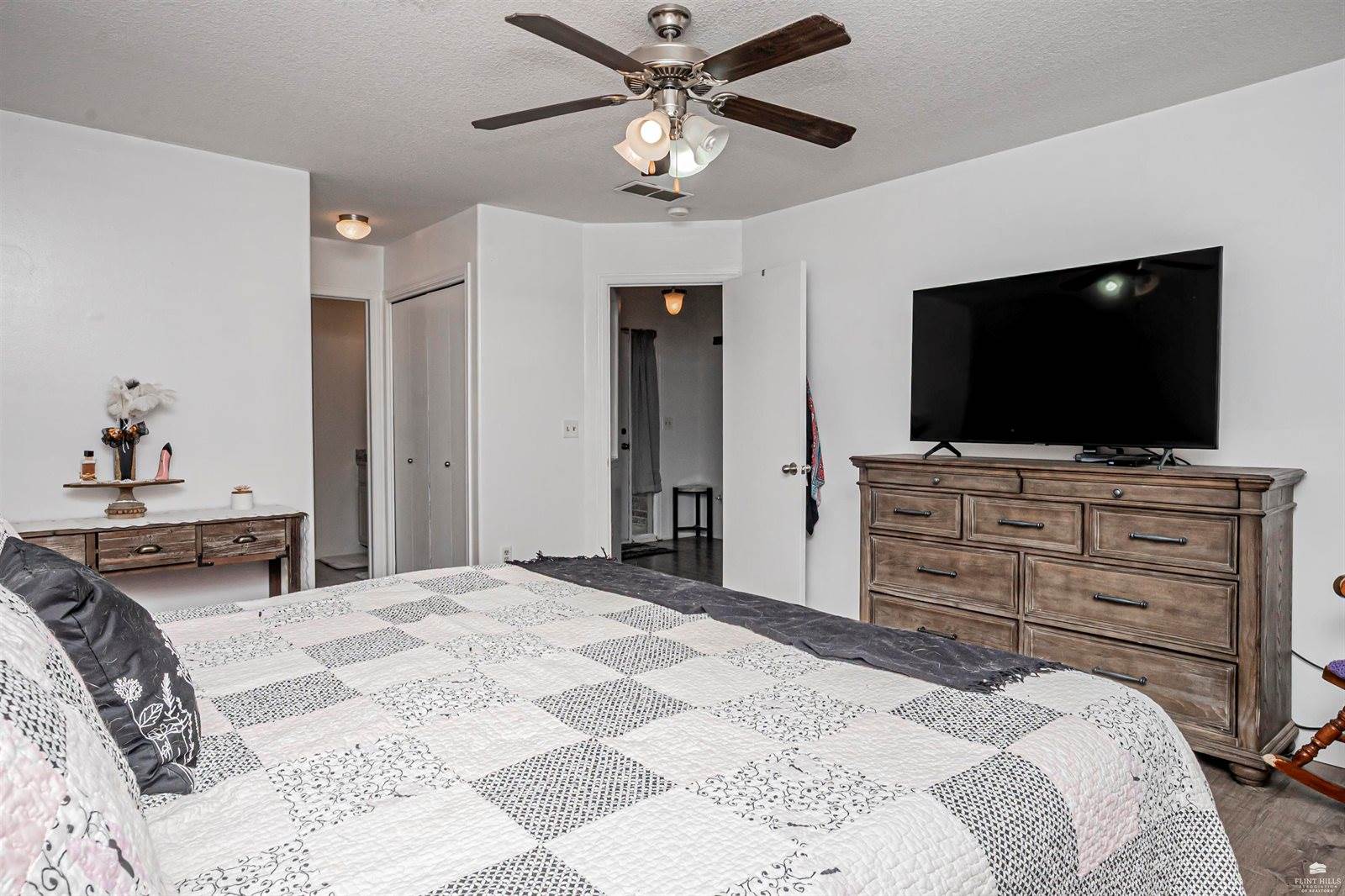 1117 Coyote Drive, Junction City, KS 66441