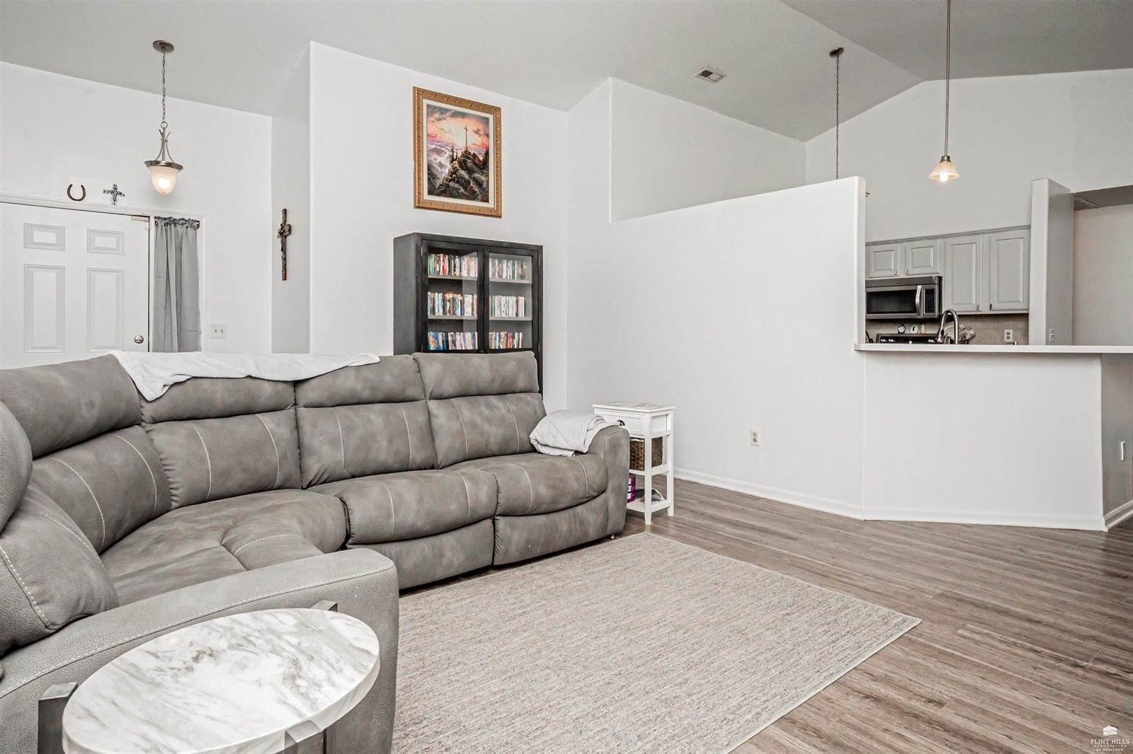 1117 Coyote Drive, Junction City, KS 66441