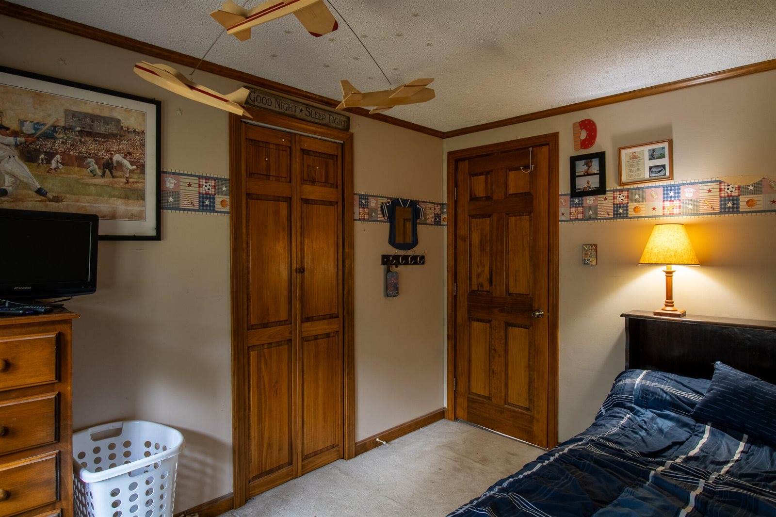 929 Levenseller Road, Holden, ME 04429