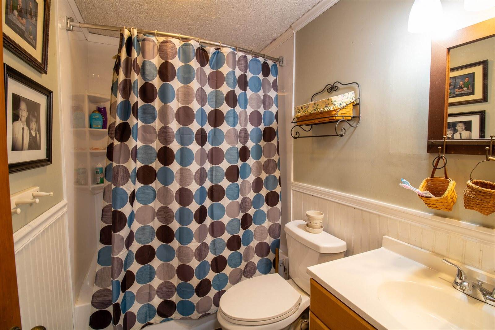 929 Levenseller Road, Holden, ME 04429