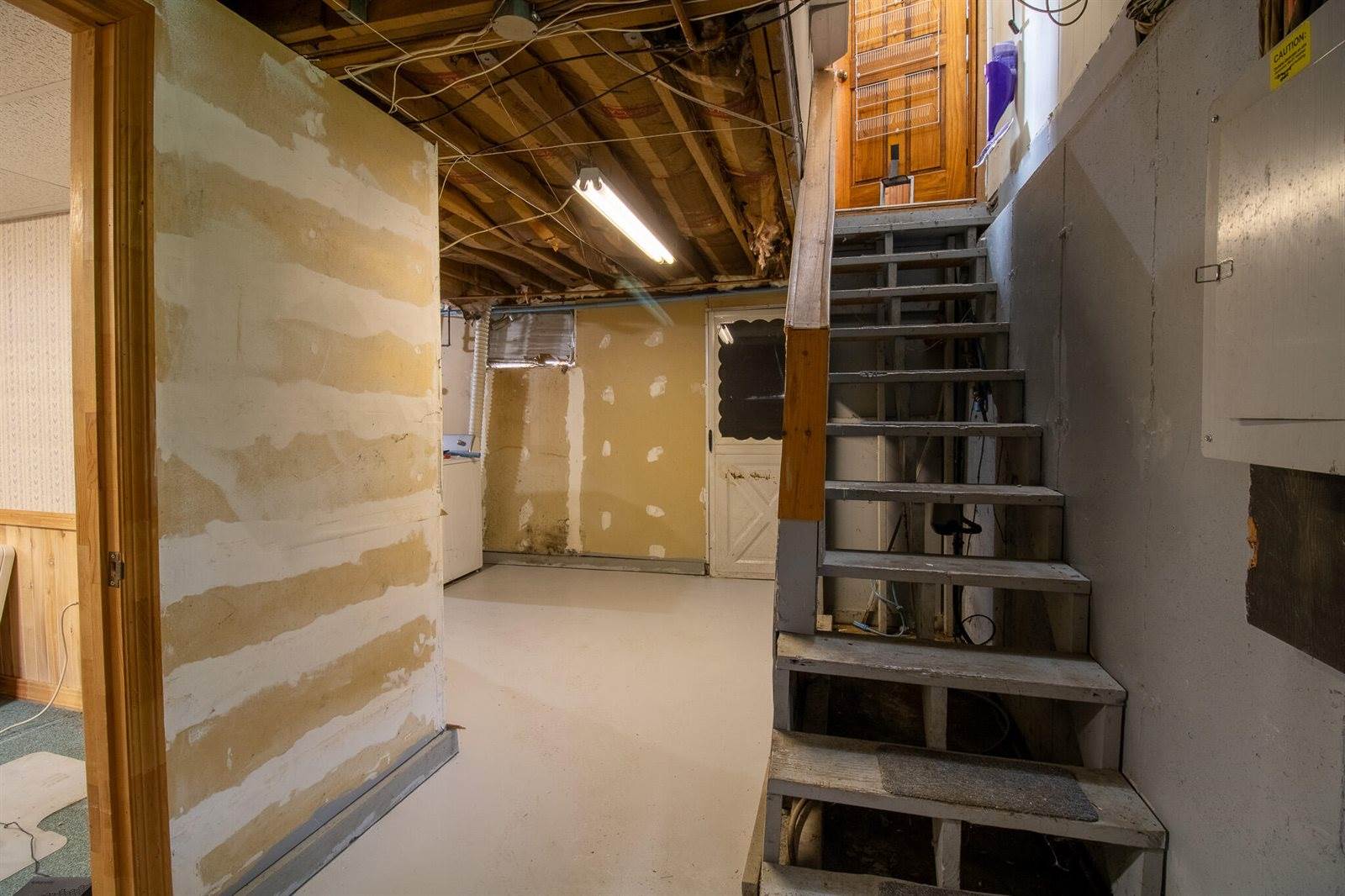 929 Levenseller Road, Holden, ME 04429