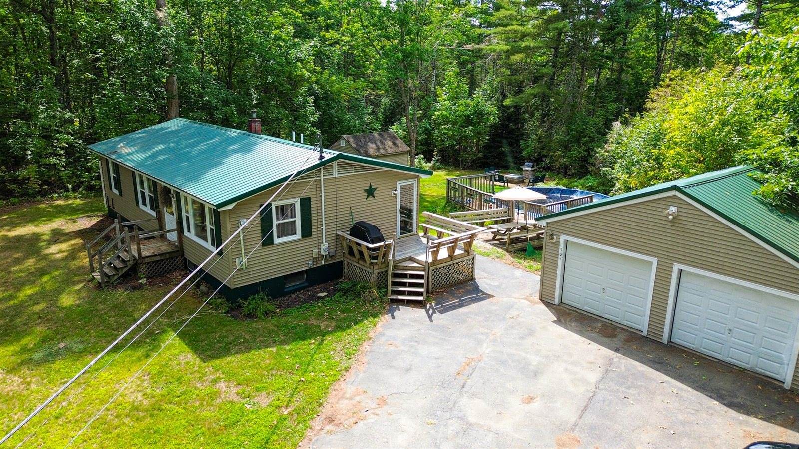 929 Levenseller Road, Holden, ME 04429