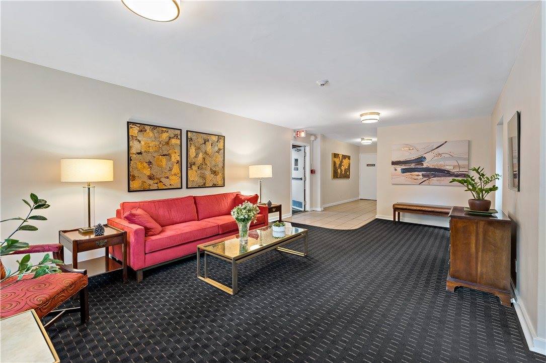 144 North Dithridge St, #404, Oakland, PA 15213