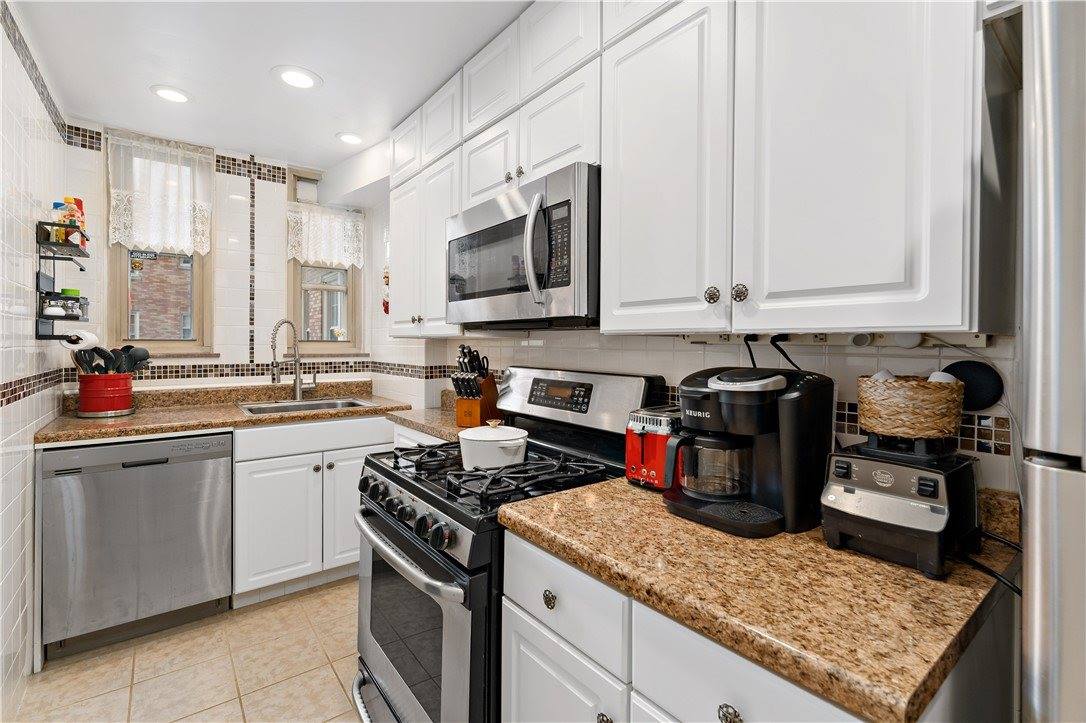 144 North Dithridge St, #404, Oakland, PA 15213