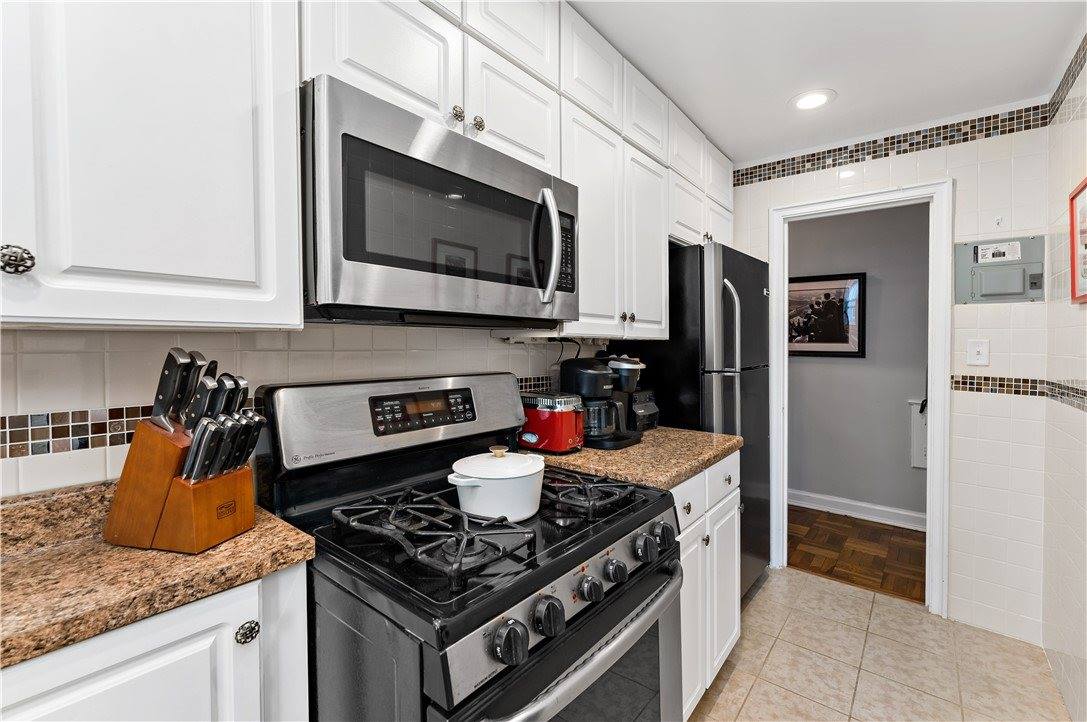 144 North Dithridge St, #404, Oakland, PA 15213