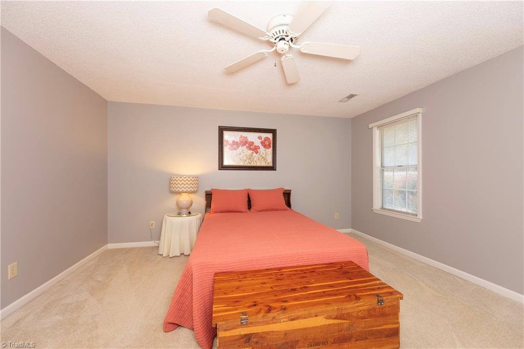 3904 Westridge Meadow Circle, Clemmons, NC 27012