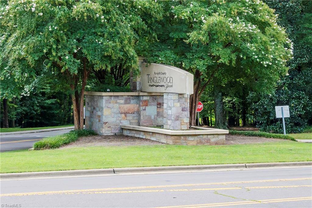 3904 Westridge Meadow Circle, Clemmons, NC 27012