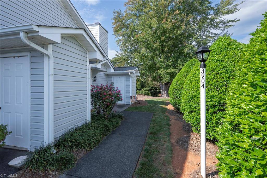 3904 Westridge Meadow Circle, Clemmons, NC 27012