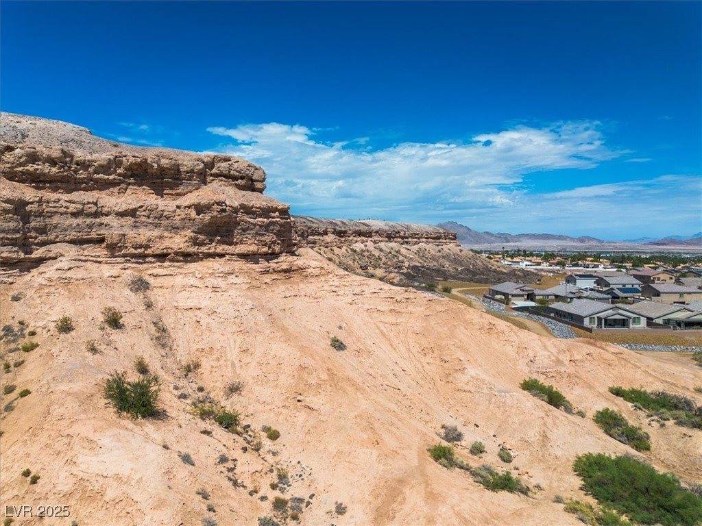 1699 Sonoran Bluff Avenue, Henderson, NV 89014