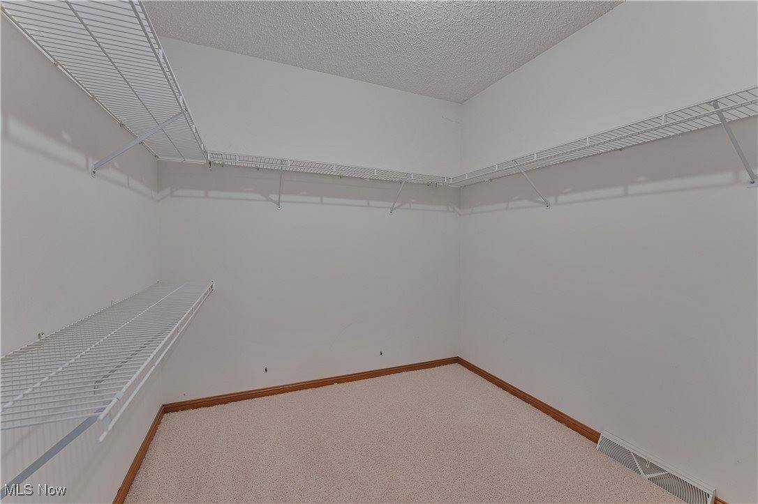 820 Southwestern Run, Poland, OH 44514