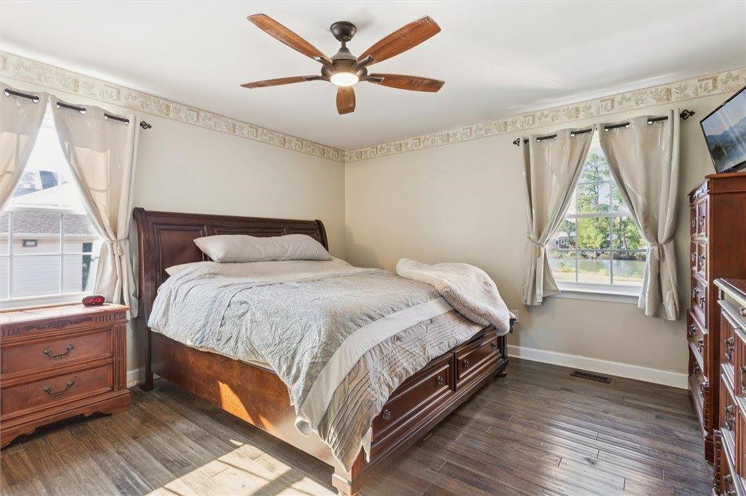 9286 Sylvia Avenue, Hayes, VA 23072