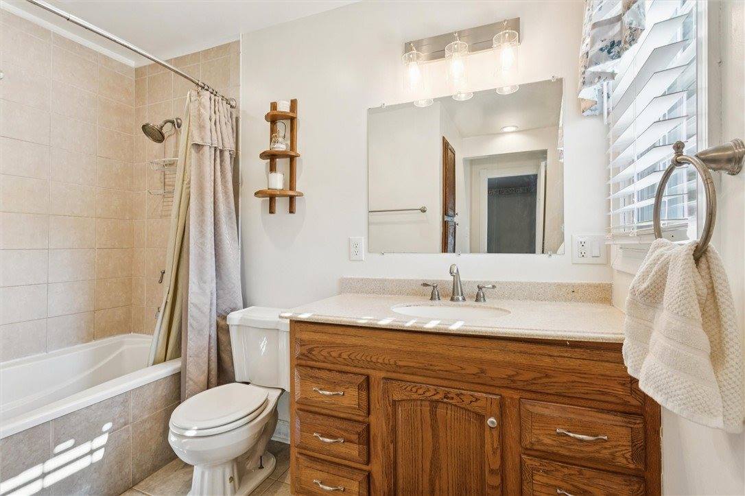 9286 Sylvia Avenue, Hayes, VA 23072