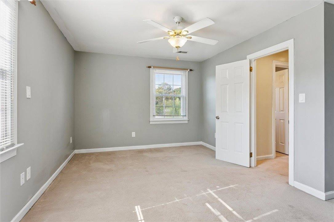 9286 Sylvia Avenue, Hayes, VA 23072