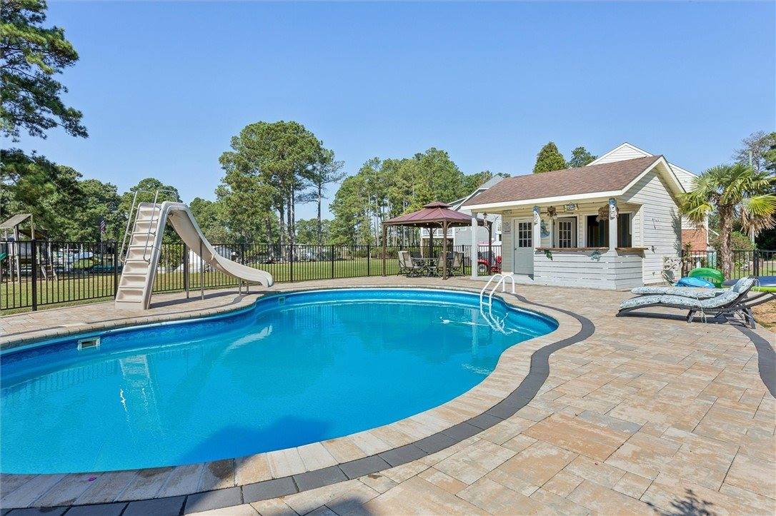 9286 Sylvia Avenue, Hayes, VA 23072