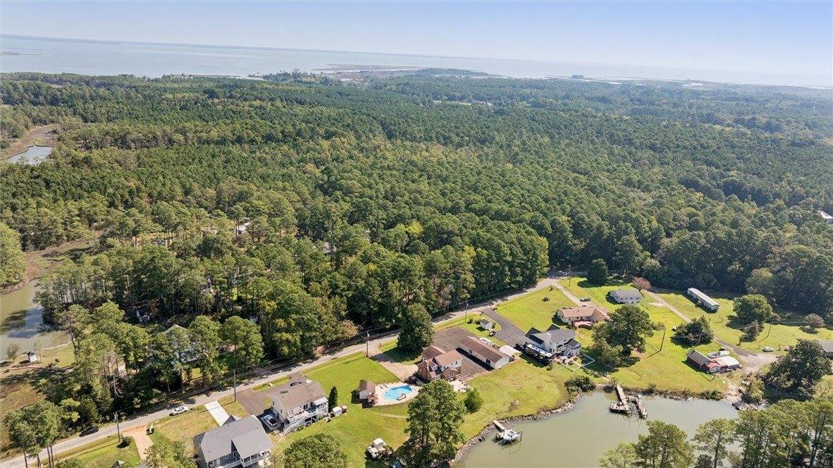 9286 Sylvia Avenue, Hayes, VA 23072