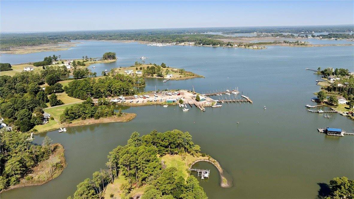 9286 Sylvia Avenue, Hayes, VA 23072