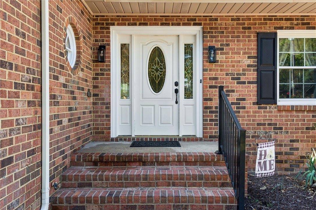 9286 Sylvia Avenue, Hayes, VA 23072