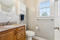 9286 Sylvia Avenue, Hayes, VA 23072