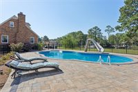 9286 Sylvia Avenue, Hayes, VA 23072