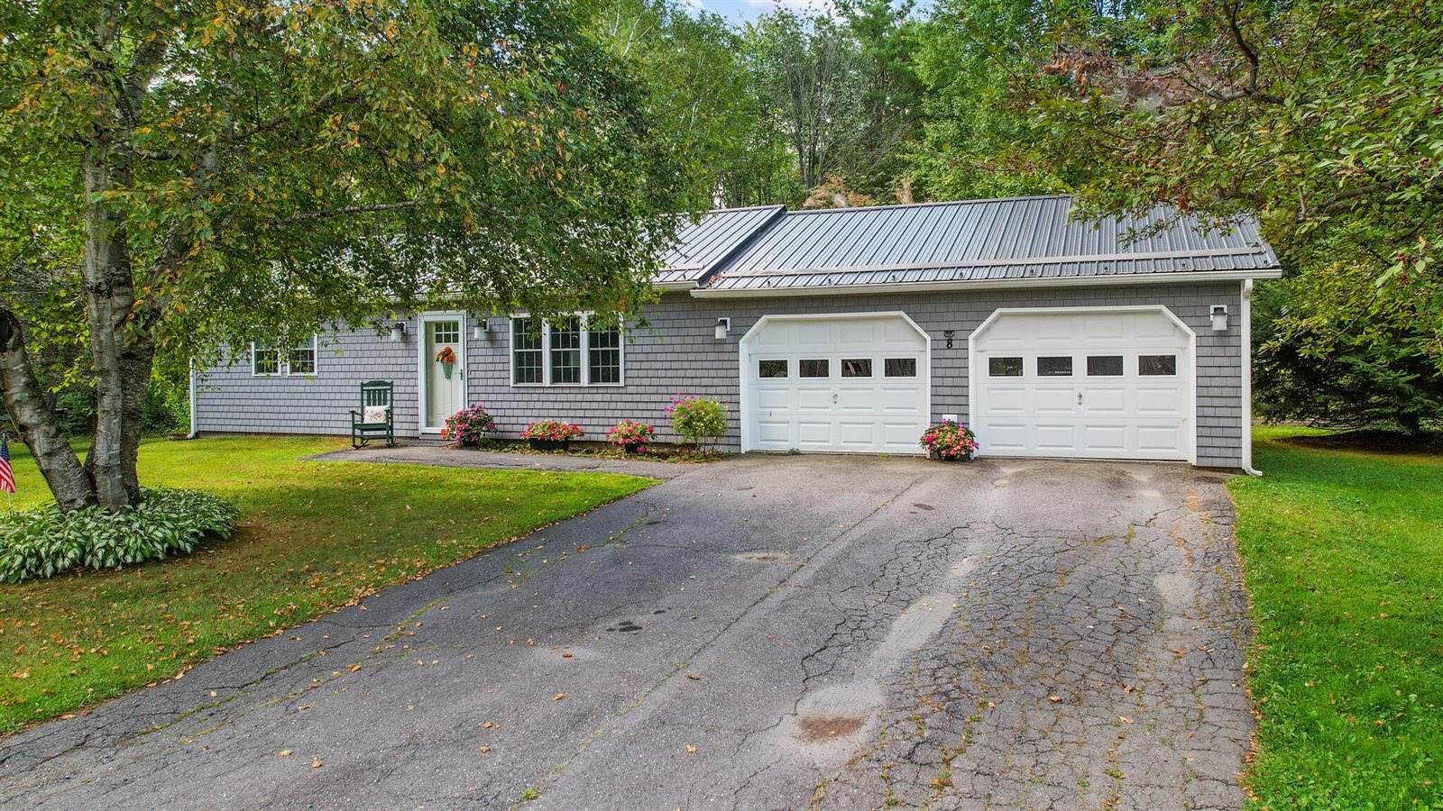 8 Hicks Pond Road, Palmyra, ME 04965