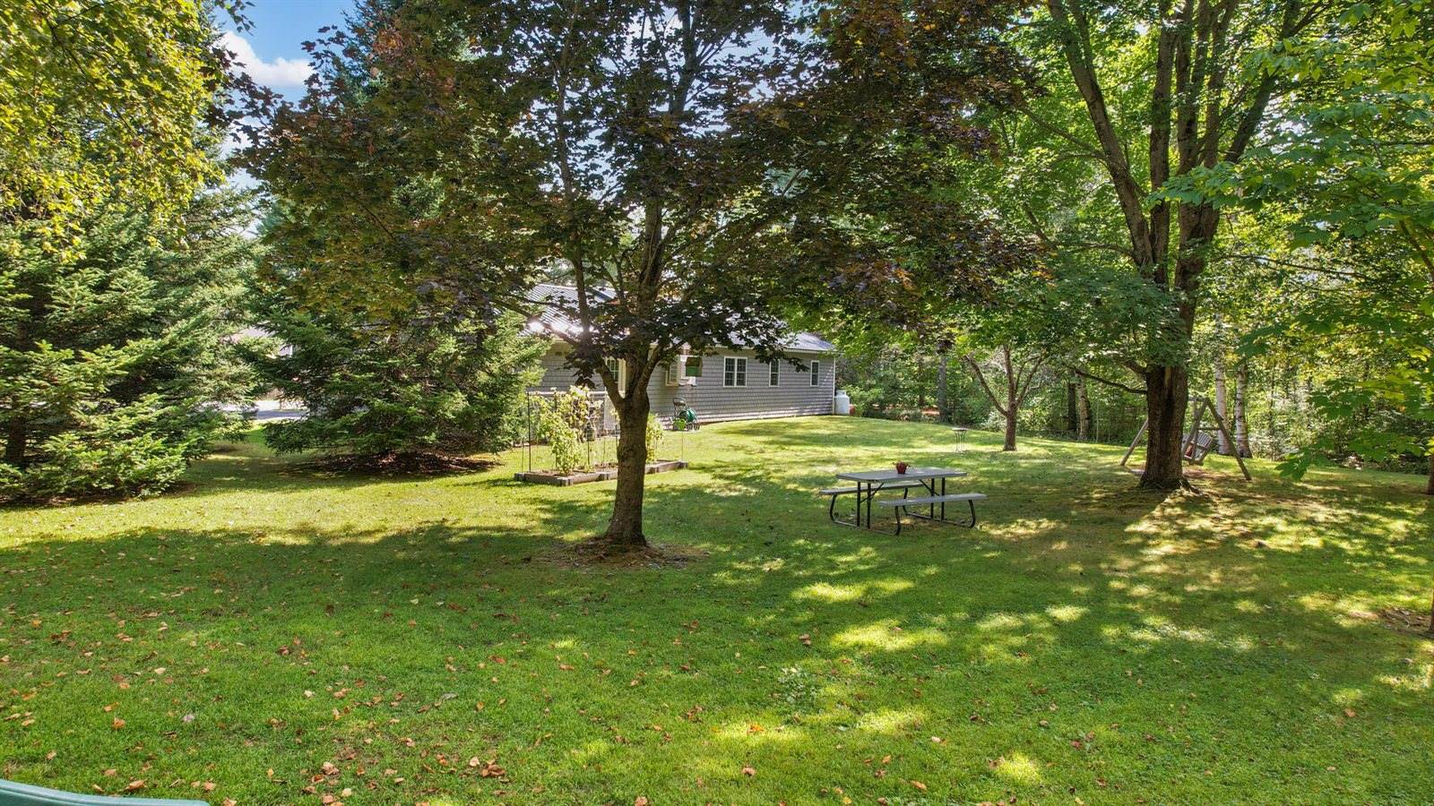 8 Hicks Pond Road, Palmyra, ME 04965