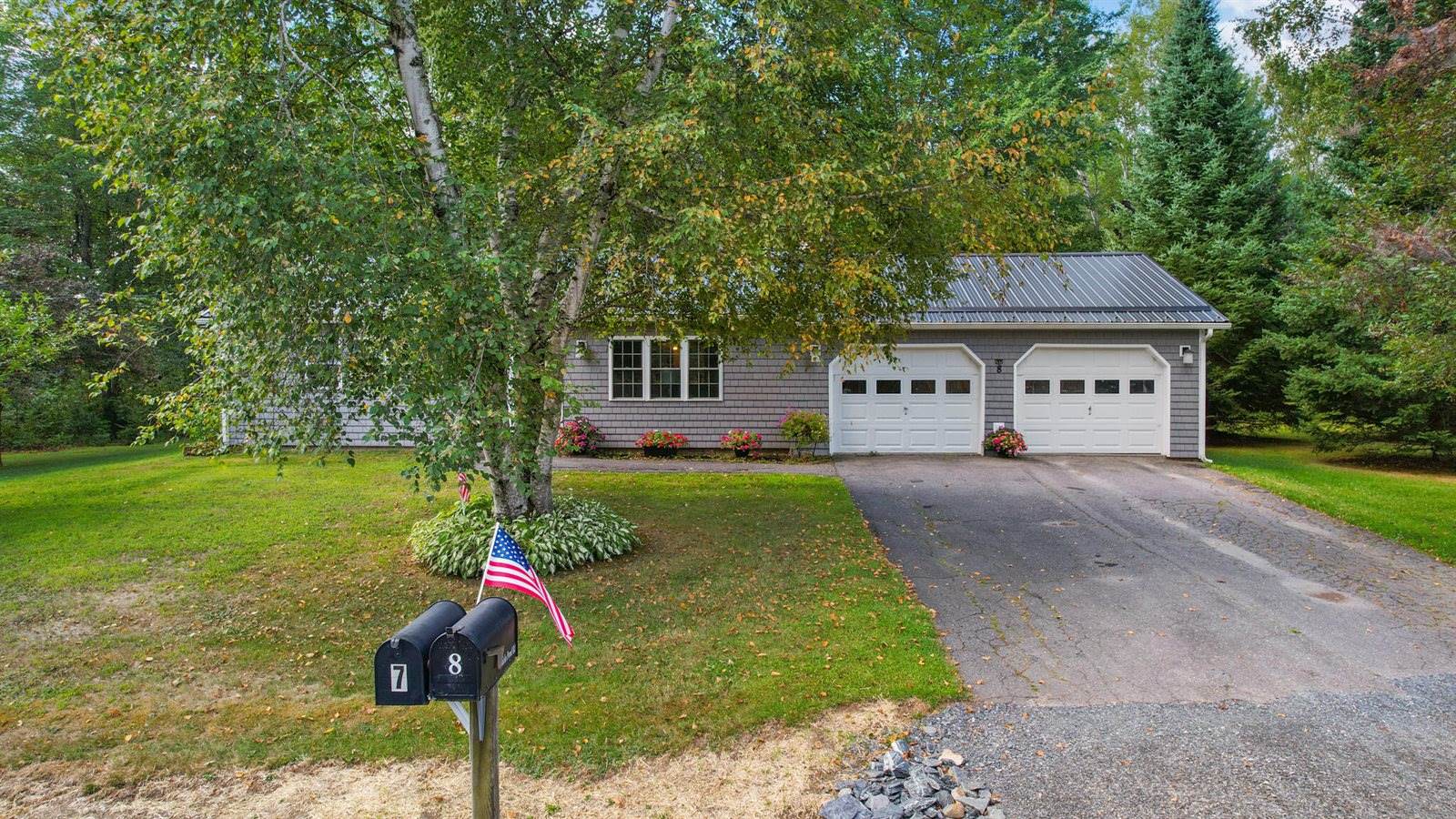 8 Hicks Pond Road, Palmyra, ME 04965