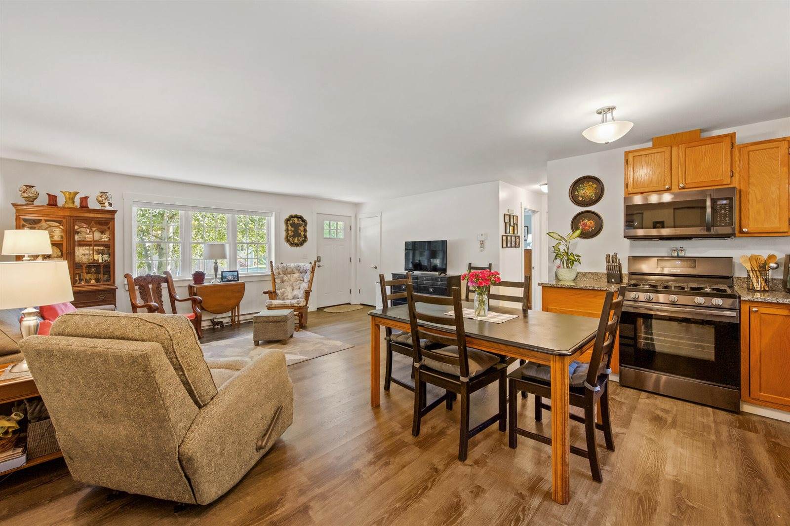 8 Hicks Pond Road, Palmyra, ME 04965