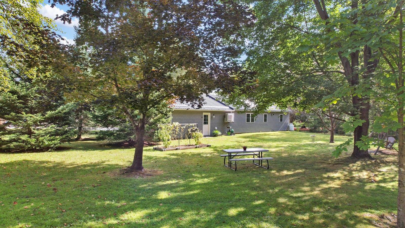 8 Hicks Pond Road, Palmyra, ME 04965