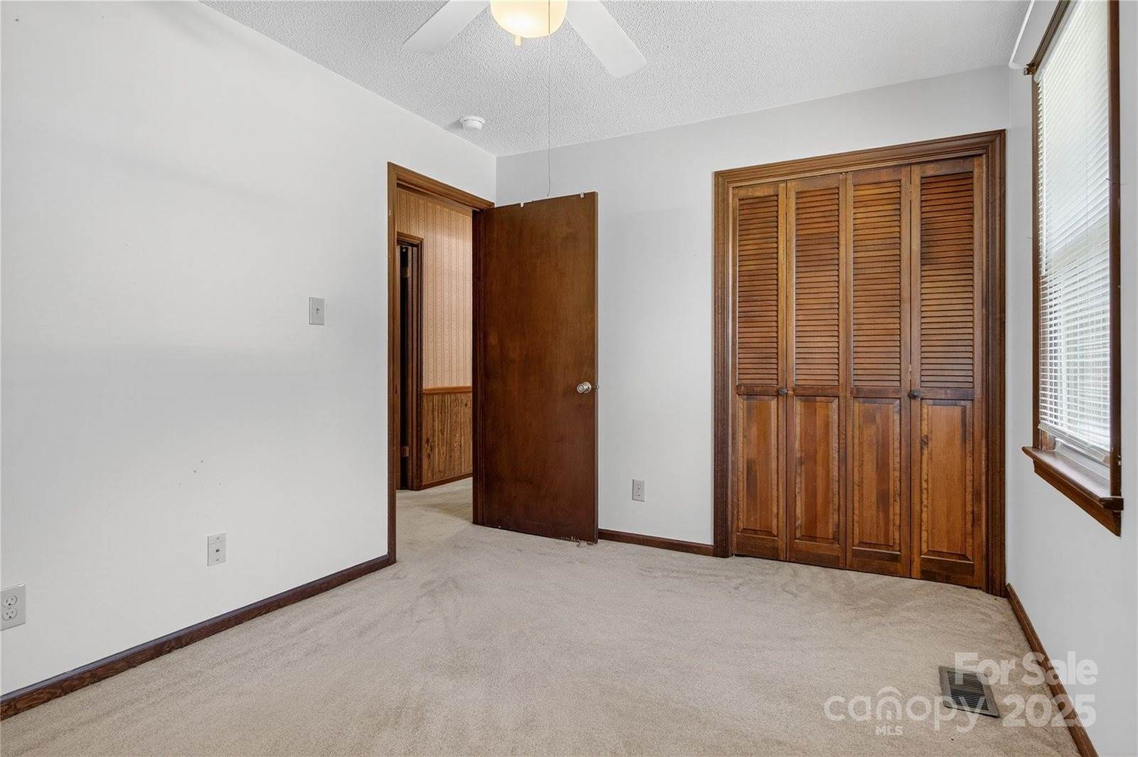 322 Holland Circle, Statesville, NC 28677