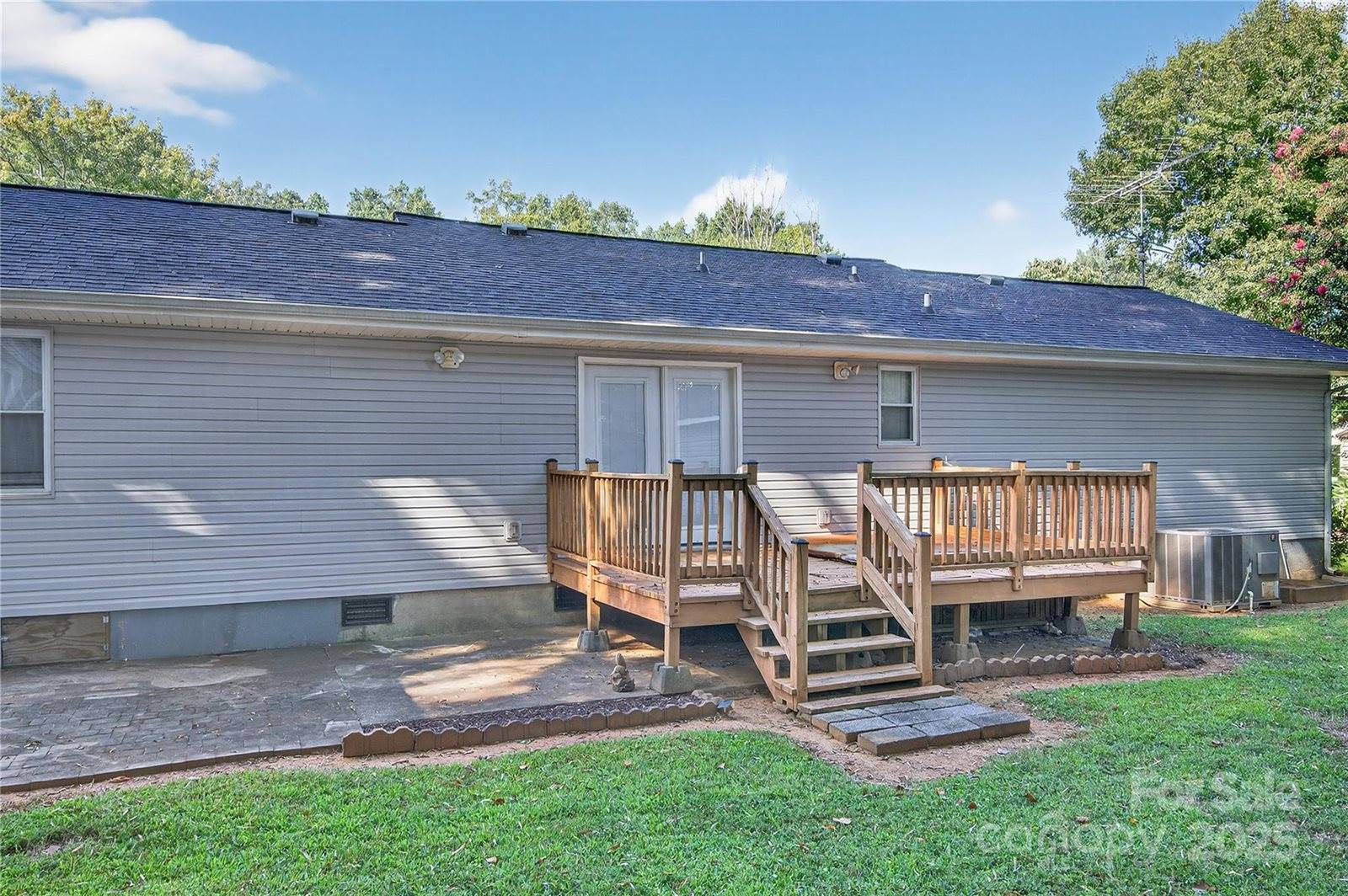 322 Holland Circle, Statesville, NC 28677