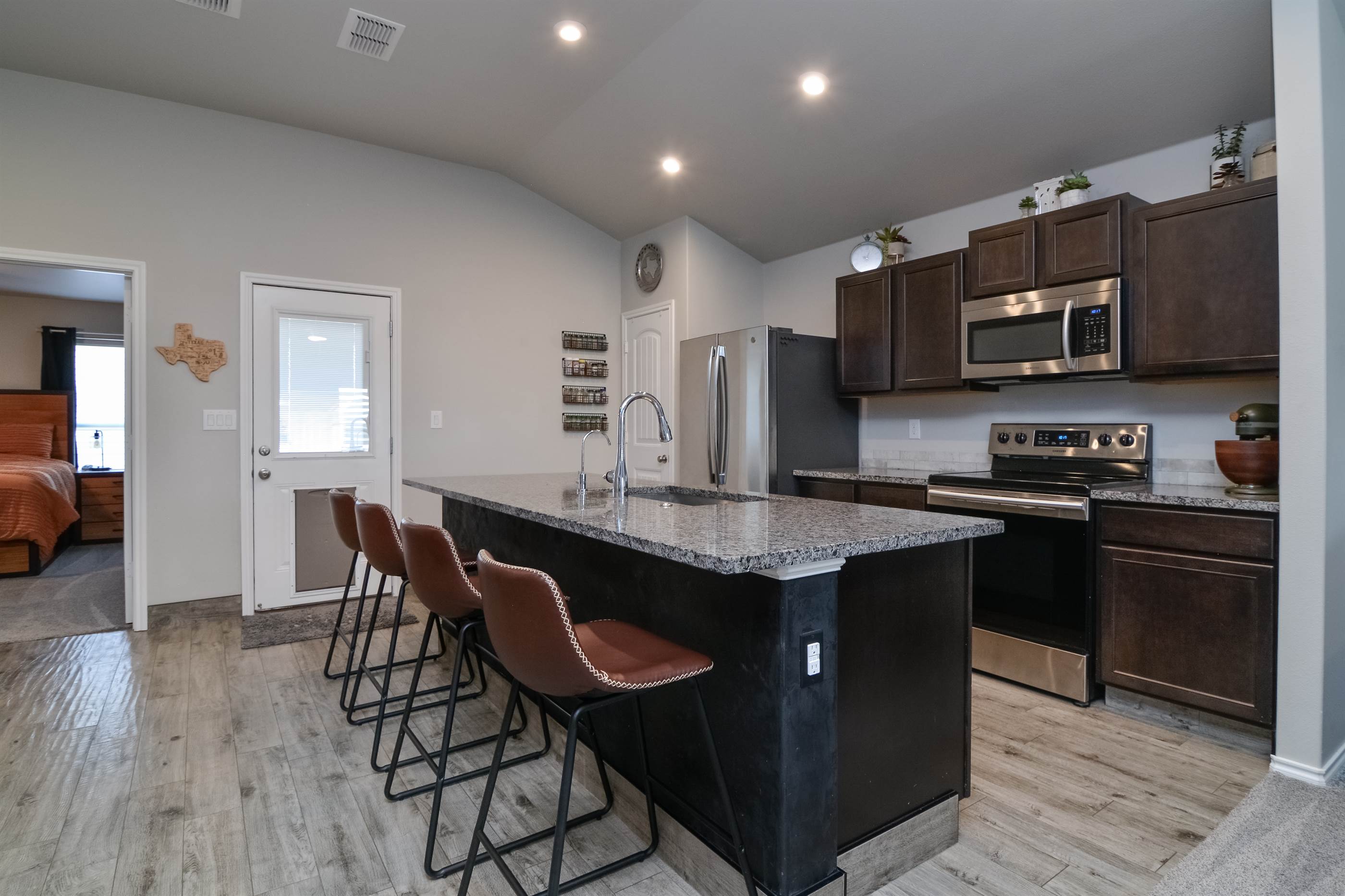 13302 Vernon Avenue, Lubbock, TX 79423