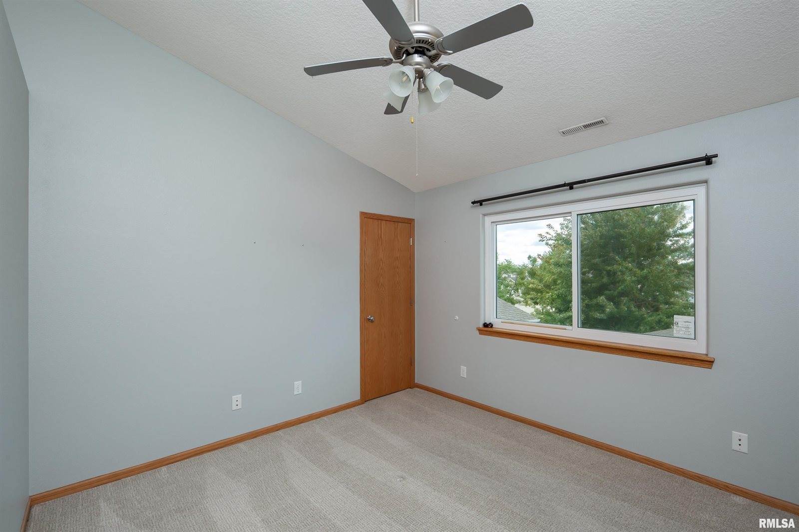 5908 Alec Avenue, Davenport, IA 52804