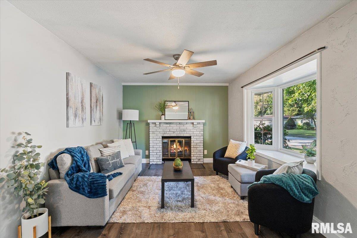 1107 North Thornwood Avenue, Davenport, IA 52804