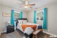 1107 North Thornwood Avenue, Davenport, IA 52804