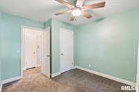 1107 North Thornwood Avenue, Davenport, IA 52804