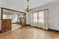 217 40TH Street, Moline, IL 61265