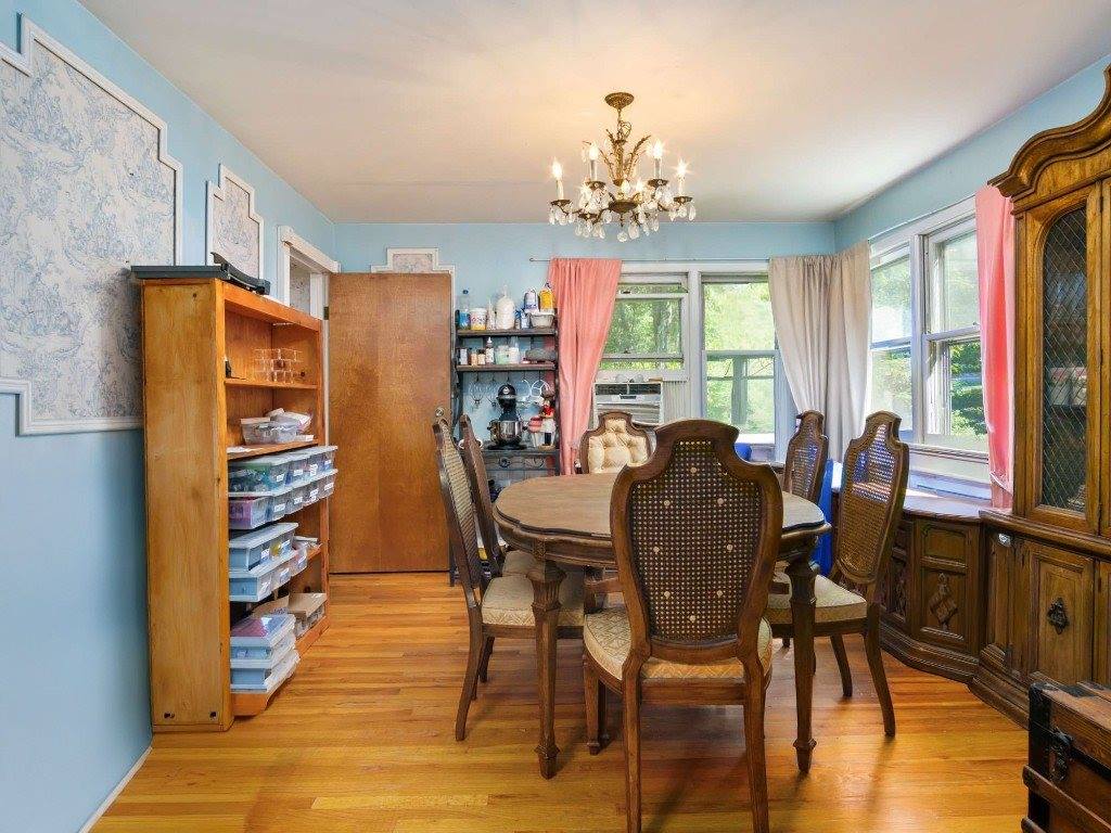 674 Cafferty Hill Rd, Endicott, NY 13760