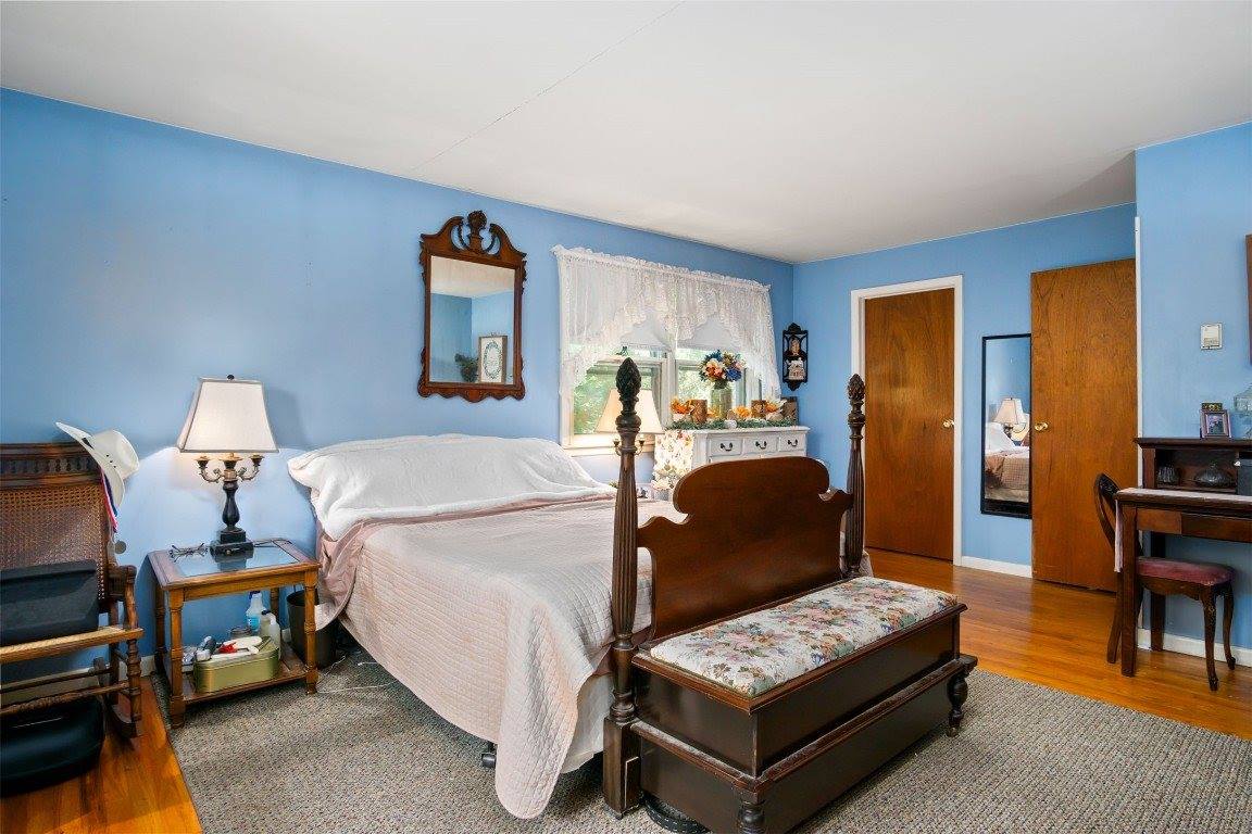 674 Cafferty Hill Rd, Endicott, NY 13760